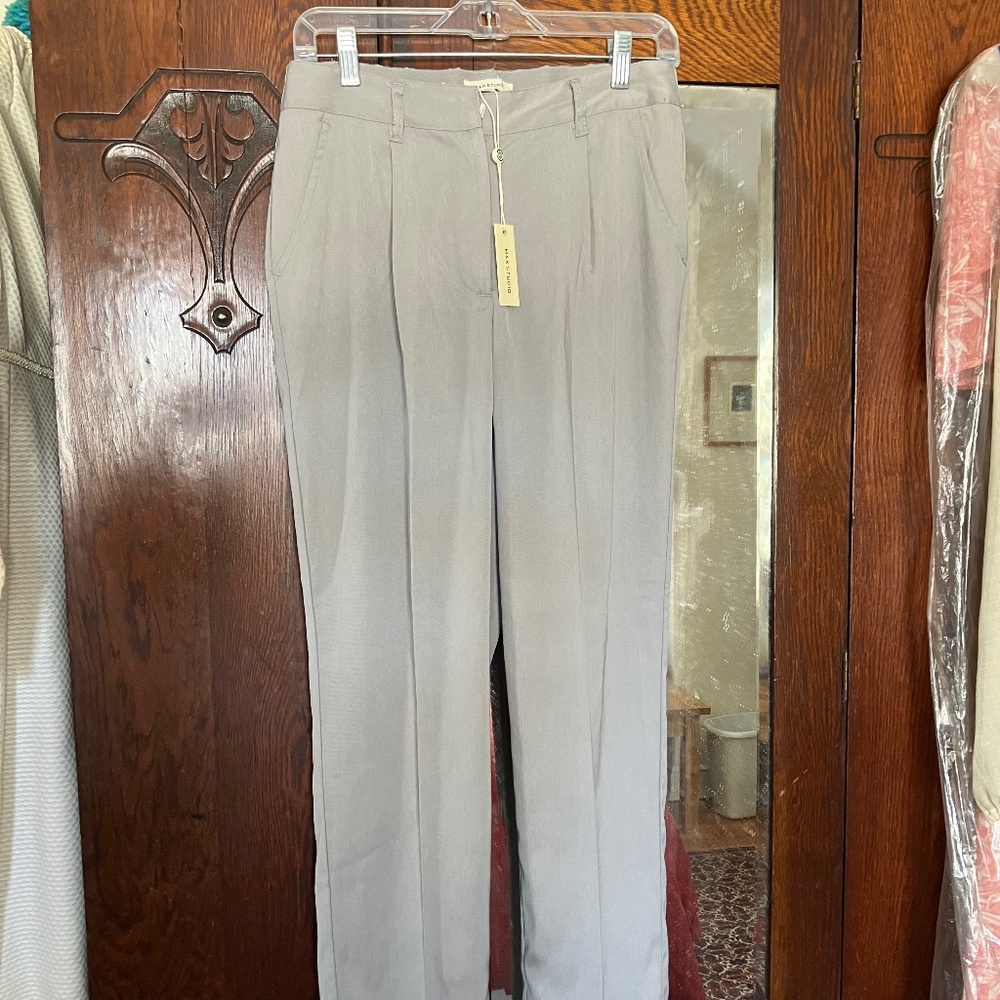 NWT Max Studio pleated pants